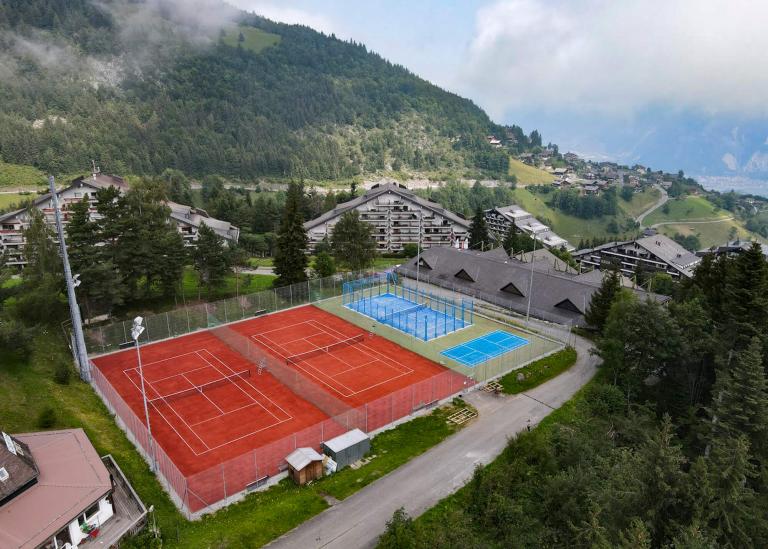 Domo Smashcourt Red Sand - Reference CH Torgon - Domo® Sports Grass
