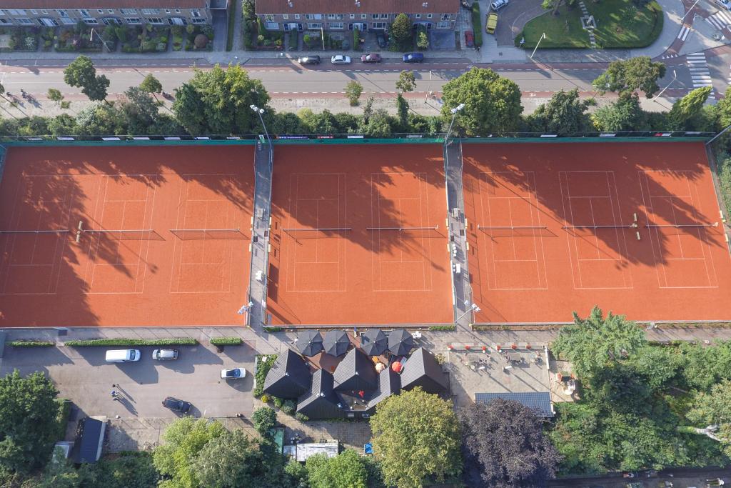 Domo® Sports Grass next to supplier now also main contractor for tennis projects in the Netherlands