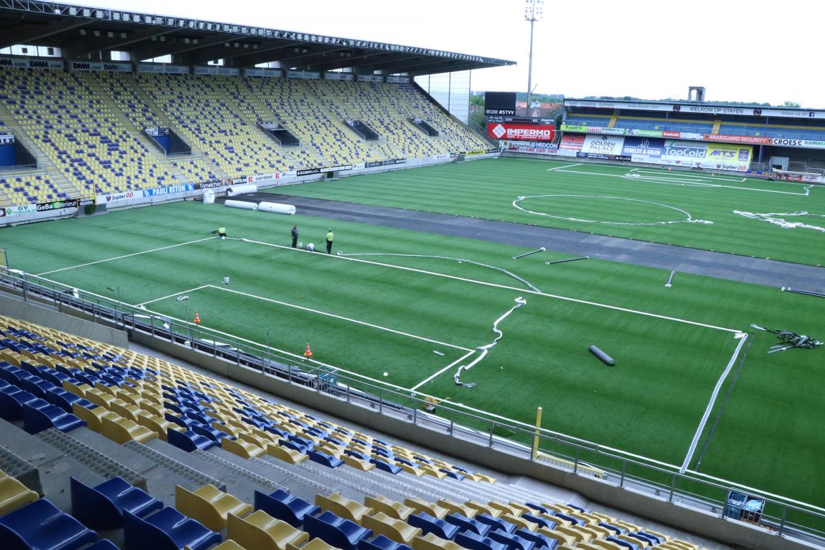 Installation - Domo® Sports Grass